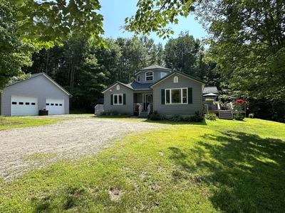 Contemporary Country Home - image 1