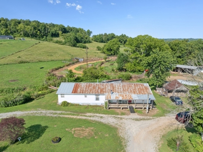 Country Home for Sale in Giles County, Tennessee - image 6