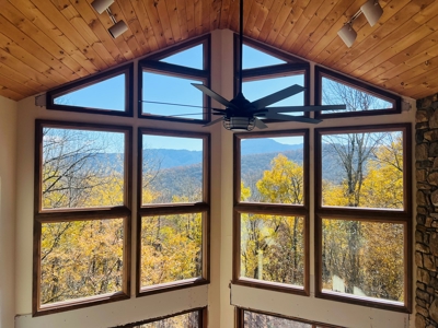 Mountain Chalet for Sale in Seven Devils NC - image 36