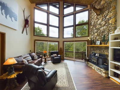 Mountain Chalet for Sale in Seven Devils NC - image 23