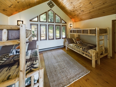 Mountain Chalet for Sale in Seven Devils NC - image 3