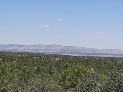 25 Acre Mountain Getaway. - image 11