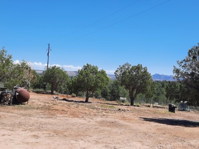 25 Acre Mountain Getaway. - image 34