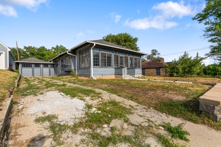 Home for Sale in Gordon Nebraska - image 10