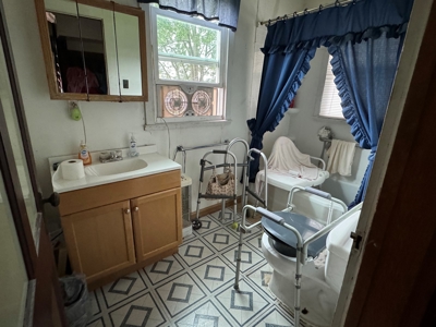 Investment & Income Property For Sale in Clarington, Ohio - image 5