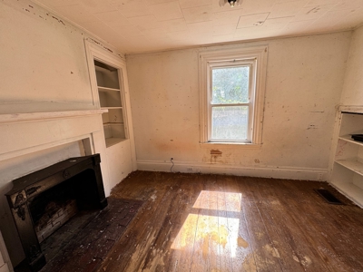 Riverfront Investment Property - image 25