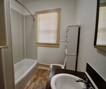 Charming Home on 1.11 Acres in Atlanta, TX - image 15