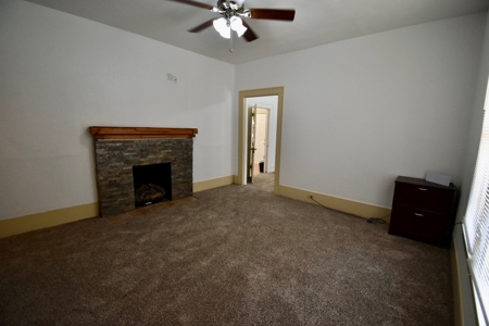 Charming Home on 1.11 Acres in Atlanta, TX - image 23