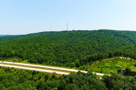 Hard To Find Highway Frontage In Van Buren Mo - image 18