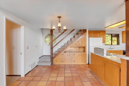 Country Living 5 minutes from Downtown Murphys!! - image 33