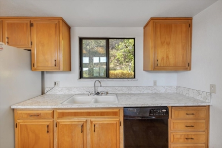 Country Living 5 minutes from Downtown Murphys!! - image 27
