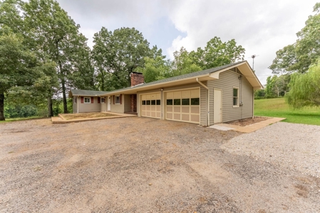 Country Home with Acreage in the Northern Arkansas Ozarks - image 4