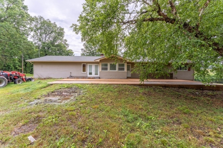 Country Home with Acreage in the Northern Arkansas Ozarks - image 10