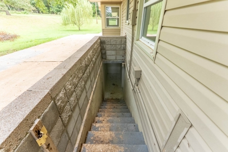 Country Home with Acreage in the Northern Arkansas Ozarks - image 6
