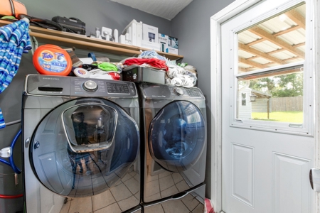 3 Br/2 Bath On 4 Acres With 30 X 50 Enclosed Metal Building - image 36