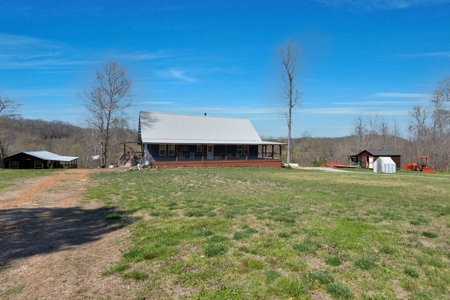 Country Home for Sale in Hickman County, Tennessee - image 8