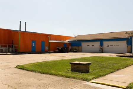 Entertainment Business w/ Home in Southern Iowa FOR SALE - image 9