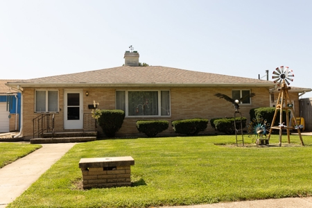 Entertainment Business w/ Home in Southern Iowa FOR SALE - image 7