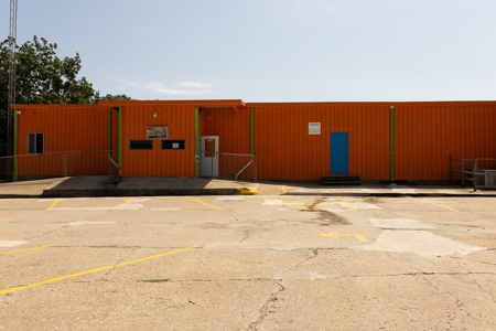 Entertainment Business w/ Home in Southern Iowa FOR SALE - image 10