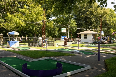 Entertainment Business w/ Home in Southern Iowa FOR SALE - image 2