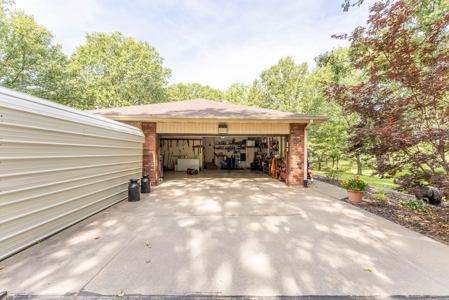 Country Home and Acreage/Farm in the Missouri Ozarks - image 7
