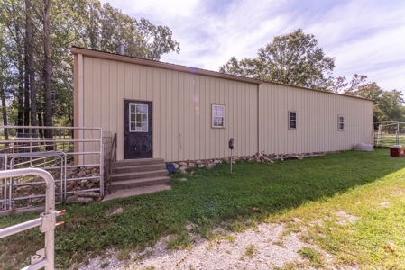 Country Home and Acreage/Farm in the Missouri Ozarks - image 35