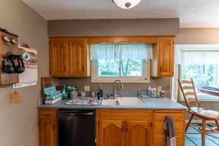 Country Home and Acreage/Farm in the Missouri Ozarks - image 11