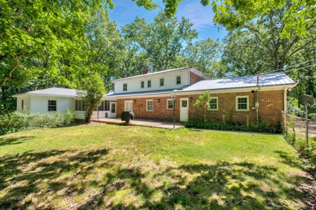 Country Home for Sale in Lewis County, Tennessee - image 38