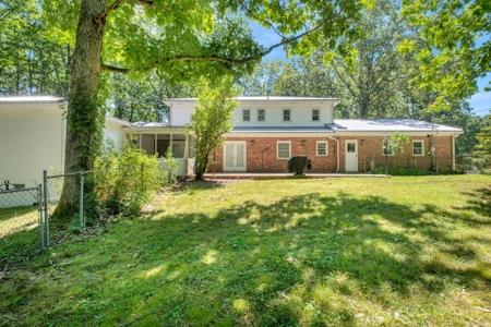 Country Home for Sale in Lewis County, Tennessee - image 37