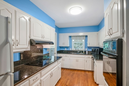 Country Home for Sale in Lewis County, Tennessee - image 16