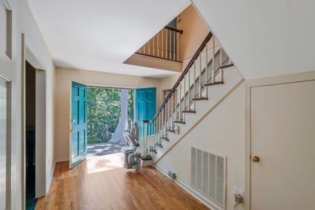 Country Home for Sale in Lewis County, Tennessee - image 8