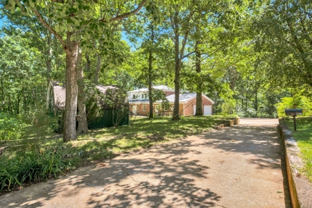 Country Home for Sale in Lewis County, Tennessee - image 41