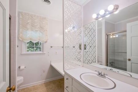 Country Home for Sale in Lewis County, Tennessee - image 35