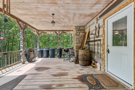 Country Home for Sale in Hickman County, Tennessee - image 9
