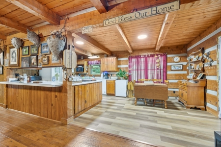 Country Home for Sale in Hickman County, Tennessee - image 18