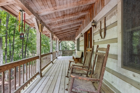 Country Home for Sale in Hickman County, Tennessee - image 10