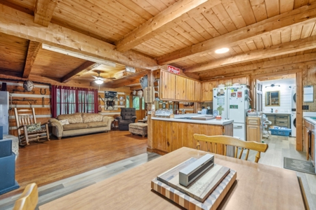 Country Home for Sale in Hickman County, Tennessee - image 12
