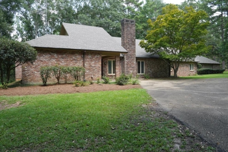 House 5000 Sq Ft 5 Br 4.5 Bath SW MS with 7.6 Acres - image 1