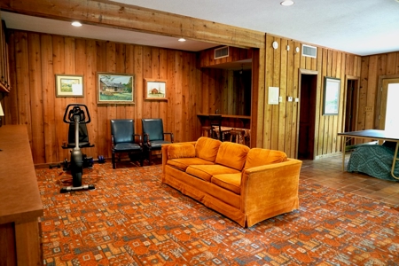 House 5000 Sq Ft 5 Br 4.5 Bath SW MS with 7.6 Acres - image 42