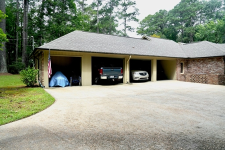 House 5000 Sq Ft 5 Br 4.5 Bath SW MS with 7.6 Acres - image 43