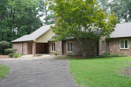 House 5000 Sq Ft 5 Br 4.5 Bath SW MS with 7.6 Acres - image 2