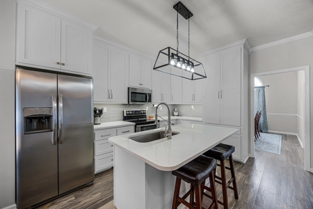 Charming Home for Sale w/ Bonus Room & Pool in Milan, TN - image 9