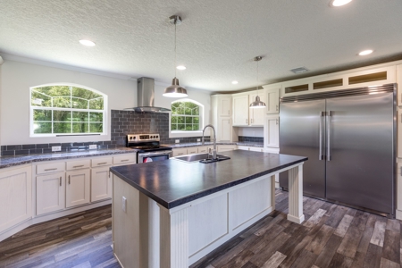 Home And Land For Sale In Lafayette County!!! - image 8