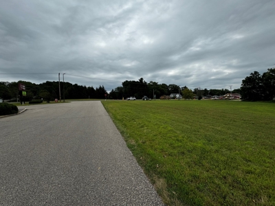 Prime Commercial Location off Hwy 51 in Poynette WI - image 3