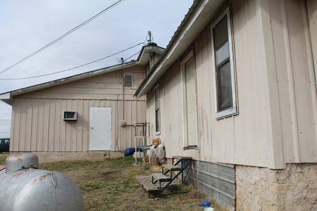 Residence in Gainesville, MO with Income Producing Potential - image 40