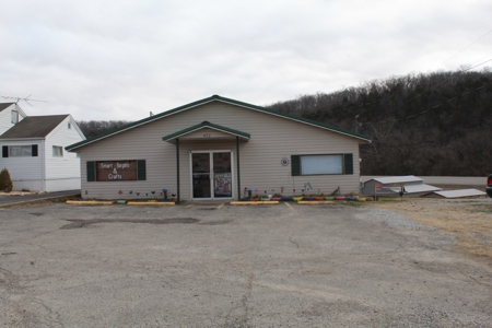 Residence in Gainesville, MO with Income Producing Potential - image 36