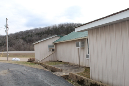Residence in Gainesville, MO with Income Producing Potential - image 42