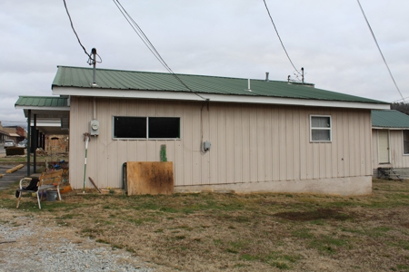 Residence in Gainesville, MO with Income Producing Potential - image 37