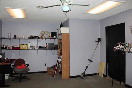 Residence in Gainesville, MO with Income Producing Potential - image 15