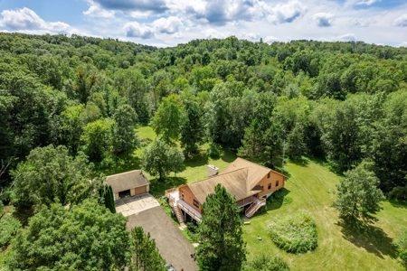 36 +/- acre dream hunting property and home Baraboo, WI - image 7